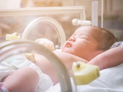 15 Dampak Bayi Lahir Prematur, Gangguan Belajar hingga Masalah Penglihatan