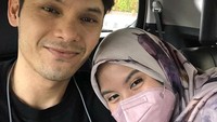 <p>Pasangan Ben Kasyafani dan Nesya Ayu Nabila kini telah berumah tangga selama 5 tahun, Bunda. (Foto: Instagram @benkasyafani)</p>