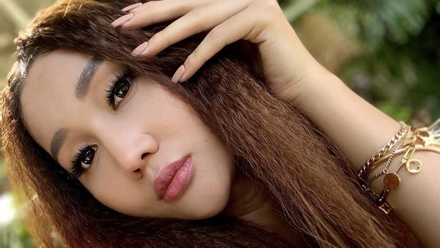 Kocaknya Lucinta Luna yang Ngaku ‘Muhammad Fatah’ Saat Cuci Piring hingga Masak