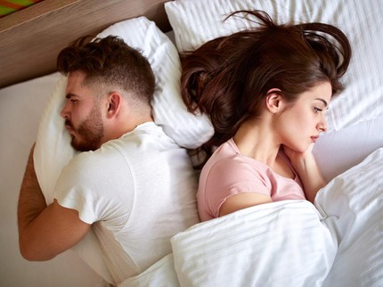 5 Bahaya Sering Fake Orgasm pada Keintiman Seks Pasutri, Hindari Ya Bun!