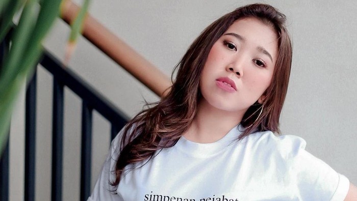 Dulu Guru Honorer dan Penonton Bayaran, Begini Perjalanan Kiky Saputri Sampai Sukses Tempati Rumah Mewah