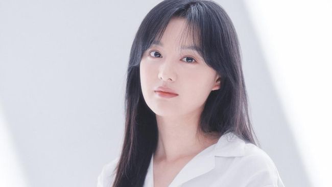 SALT Entertainment Bantah Kim Ji-won Bersiap Pindah Agensi