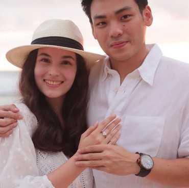 Asmara Chelsea Islan & Rob Clinton, Liburan Bareng hingga Kode Nikah 2019
