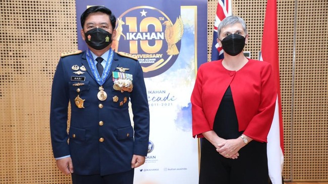 Australia mengungkap alasan mereka memberikan gelar bintang penghormatan ke Panglima Tentara Nasional Indonesia, Marsekal Hadi Tjahjanto.