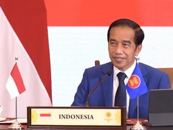 Hadir Virtual di KTT Asia Timur, Jokowi Ajak Bangun Kawasan Aman-Sejahtera