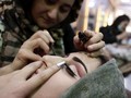 FOTO: Kala Salon Kecantikan Jadi 'Surga' Wanita di Kabul
