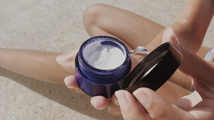 Disangka Baik, 5 Bahan di Sunscreen Ini Ternyata Buruk Bagi Kesehatan, Salah Satunya Perusak Hormon!