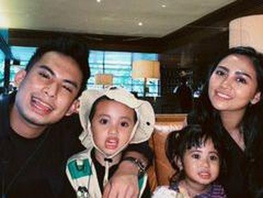 img-title Nyesal Nikah Muda-Kasih Sinyal Rujuk ke Rachel Vennya, Okin: Janji Nggak Selingkuh