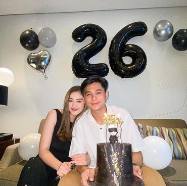 6 Momen Romantis Ranty Maria Rayakan Ultah Rayn Wijaya Sang Kekasih