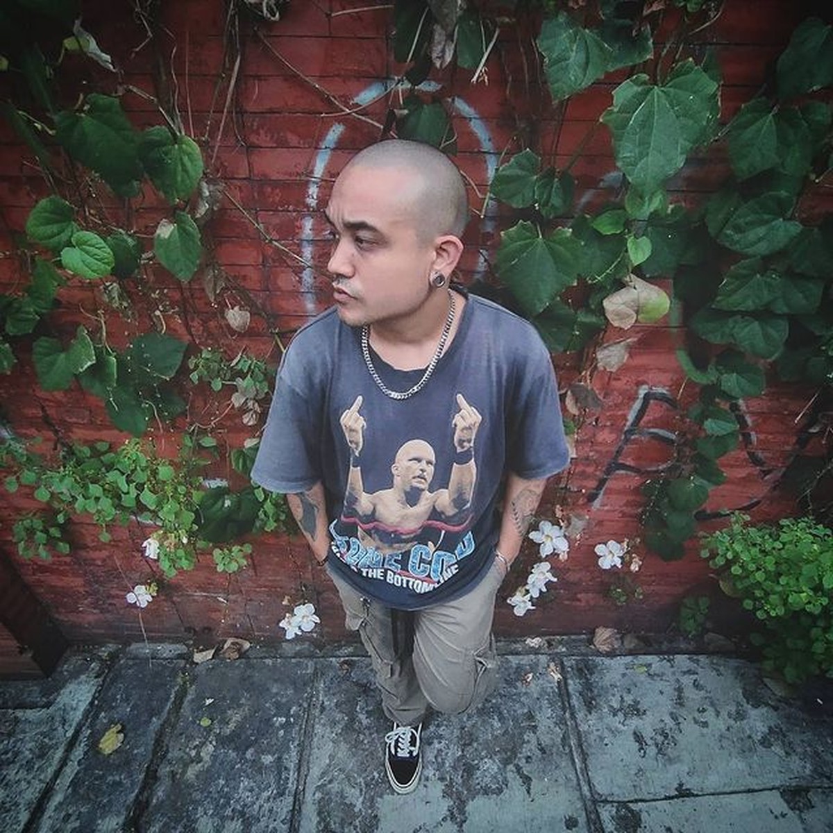 Mendiang Oddie Agam memiliki seorang putra dengan mantan istrinya&comma; Chintami Atmanegara yaitu Dio Alif Utama&period; Yuk intip potretnya&excl;