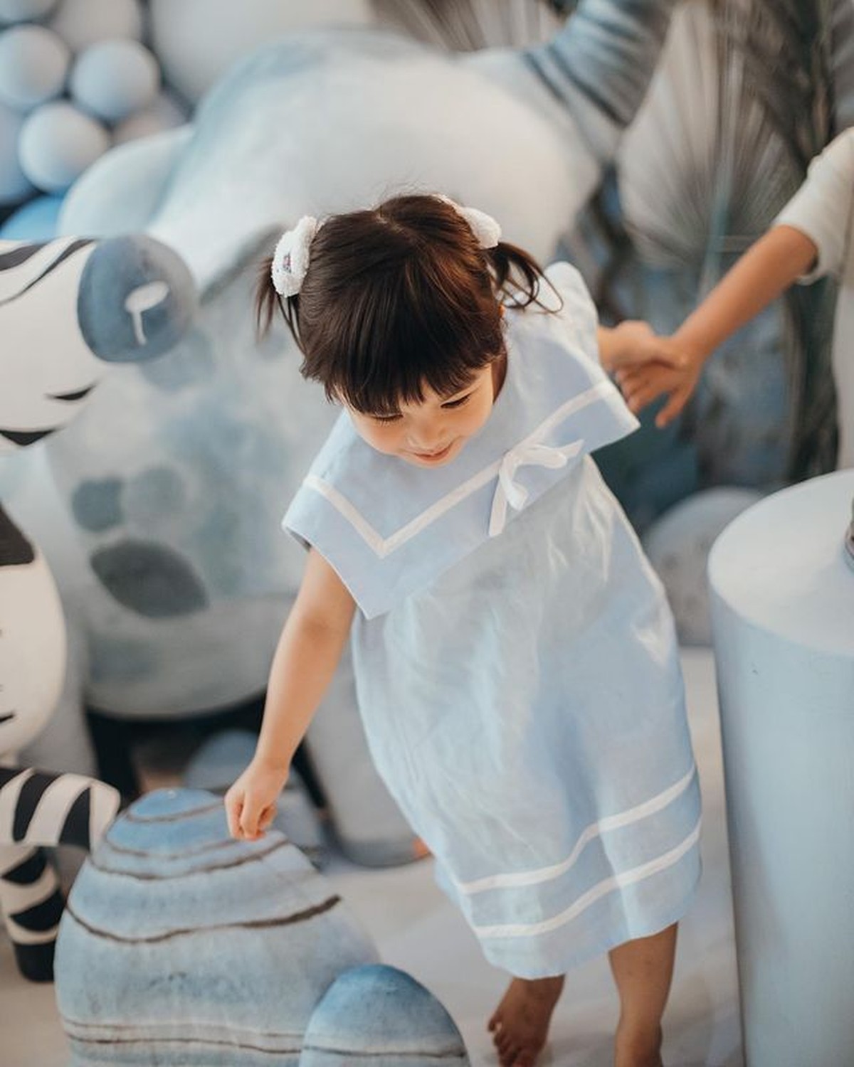 Chelsea Olivia dan Glenn Alinskie baru saja menggelar perayaan ulang tahun anak kedua mereka&comma; Dante yang ke-1&period; Yuk intip&excl;