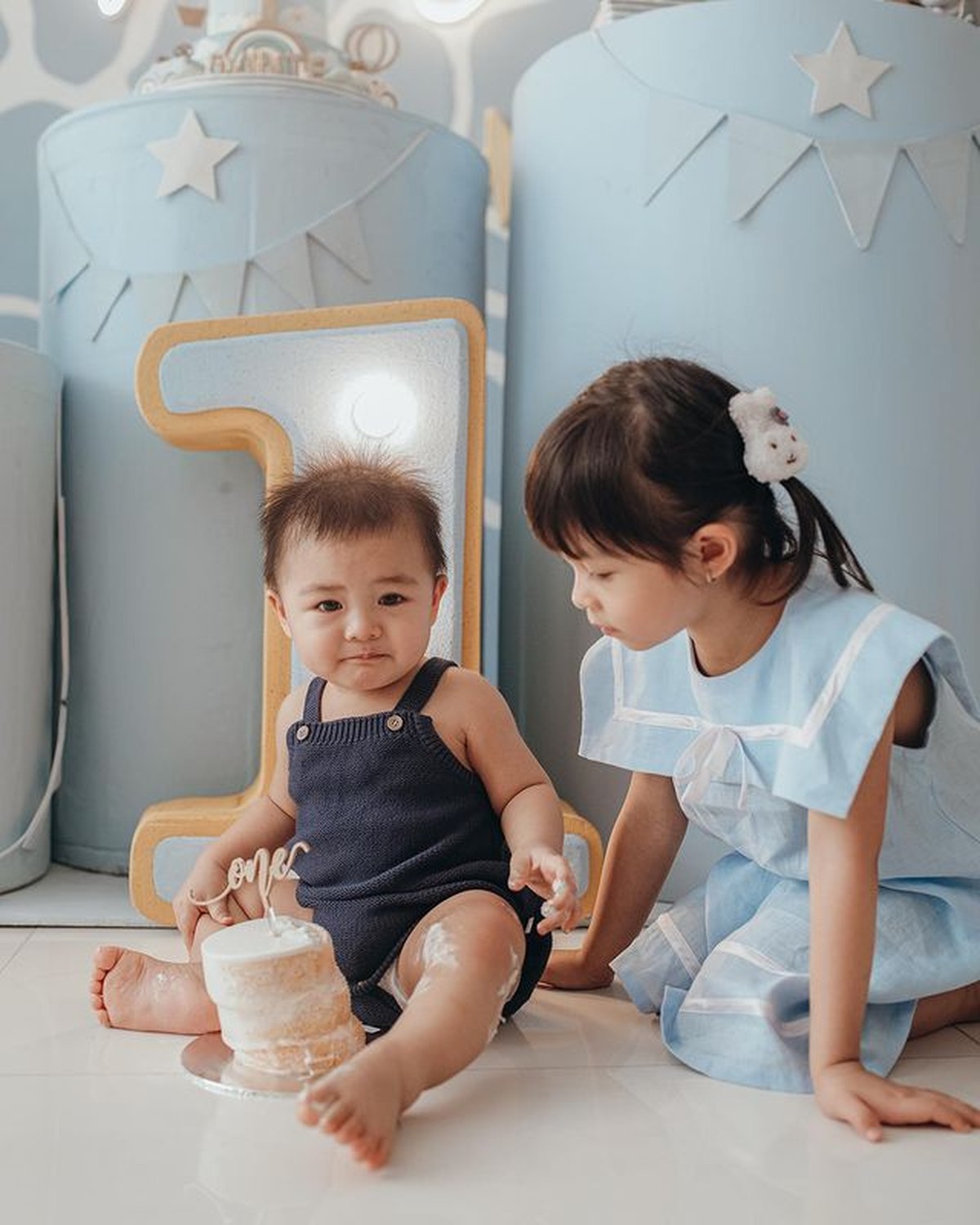 Chelsea Olivia dan Glenn Alinskie baru saja menggelar perayaan ulang tahun anak kedua mereka&comma; Dante yang ke-1&period; Yuk intip&excl;