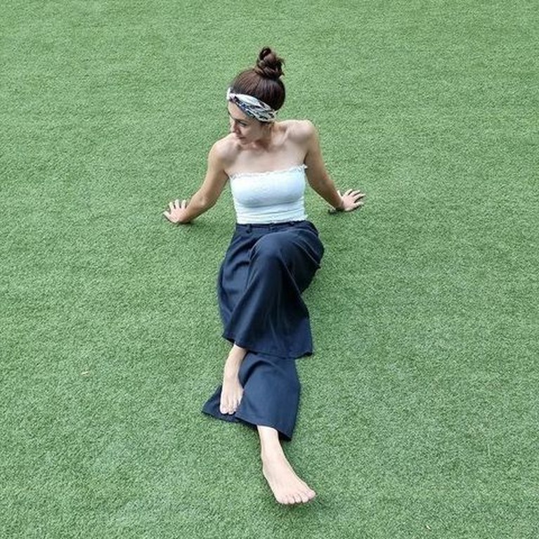 Wulan Guritno dikenal dengan sebutan hot mama yang memiliki style bak ABG. Yuk kita intip potret penampilannya!