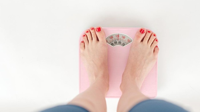 Berat Badan Ideal Nggak Selalu Aman, Ini 4 Tanda Kalau Tubuhmu Sehat Berat Badan Ideal Nggak Selalu Aman, Ini 4 Tanda Kalau Tubuhmu Sehat