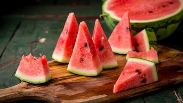 9 MANFAAT MAKAN SEMANGKA UNTUK BUMIL