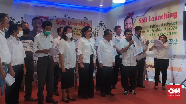 Relawan yakin Luhut Binsar Pandjaitan patut didukung menjadi calon presiden karena berkepribadian dan kinerja baik.