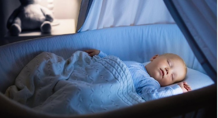 Bunda, tidak semua anak memiliki tidur yang berkualitas. Ada beberapa yang mengalami gangguan tidur, seperti sleep apnea. Apakah itu? Simak penjelasannya yuk.