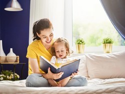 Pentingnya Membaca untuk Anak-anak, Kapan Orang Tua Harus Memulainya?