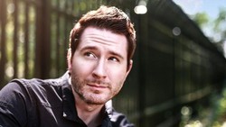 Lirik Lagu dan Terjemahan Fireflies - Owl City