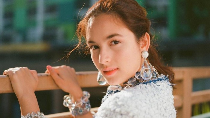Cocok Jadi Panutan! Ini Sederet Prestasi Chelsea Islan Selama Berkarier