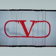 Valentino Vintage Jadi Bukti Lain Industri Barang Mewah Mulai Lirik Bisnis Jual Beli Preloved