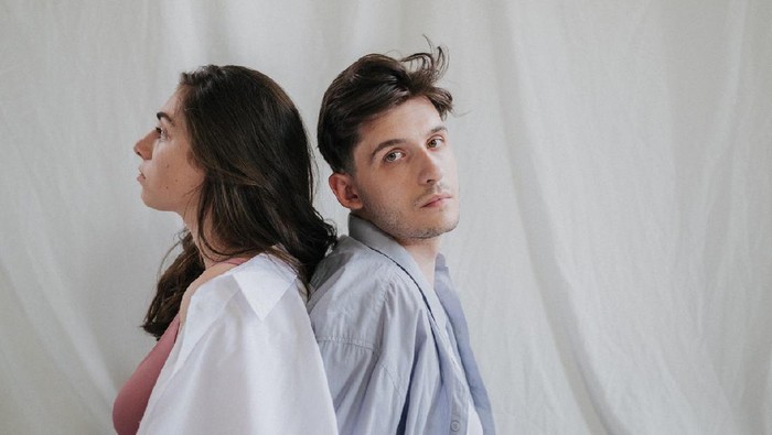 Beneran Cinta atau Main-main? Ini 4 Hal yang Bisa Membuat Pasangan Meragukan Kesungguhanmu