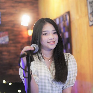 Lirik Lagu Sampai Kapan (Jaga Hati untukmu) - Anneth