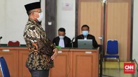 Bupati Muara Enim Nonaktif Juarsah Divonis 4,5 Tahun Penjara
