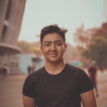 7 Foto Greivance Lumoindong, Pacar Baru Salmafina Sunan yang Anak Pendeta