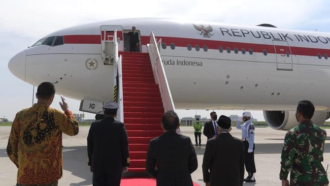 Partai Demokrat berharap Jokowi kembali ke jati dirinya sebagai seorang sarjana kehutanan dan juga pecinta alam setelah kini RI menjadi presidensi G20.