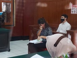 Balada Pasien Klinik Kecantikan Surabaya, Wajah Terasa Terbakar-Dituntut 1 Tahun Penjara