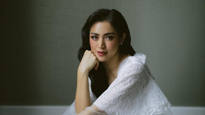 5 Sumber Kekayaan Jessica Iskandar, Definisi Cantik dan Mandiri Sesungguhnya!
