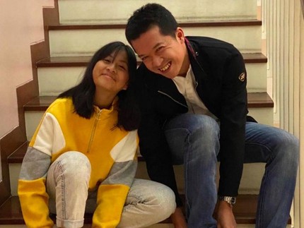 Wah! Kompak Abis, 7 Foto Kebersamaan Taufik Hidayat & Putrinya yang Sudah ABG