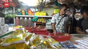 VIDEO: Harga MInyak Goreng Naik. Warga Menjerit