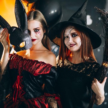 Evolusi Tren Kostum Halloween dari Masa ke Masa, Semula Berdandan Seram hingga Seksi dan Playful