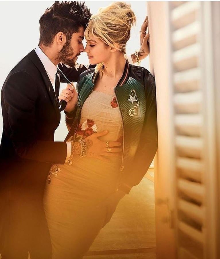 6 Potret Romantis Zayn Malikdan Gigi Hadid yang Diisukan Putus Potret Romantis Zayn Malikdan Gigi Hadid yang Diisukan Putus