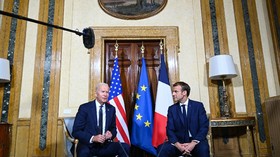 Biden ke Macron soal Kapal Nuklir AUKUS: Kami 'Ceroboh'