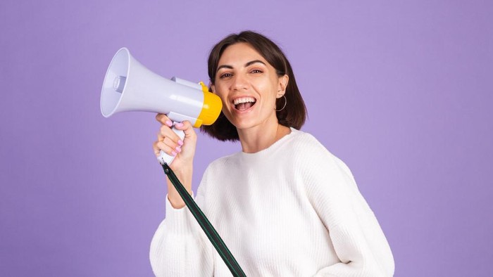 Kiat Meningkatkan Skill Public Speaking, Biar Makin Pede Tampil di Depan Umum! Kiat Meningkatkan Skill Public Speaking, Biar Makin Pede Tampil di Depan Umum!