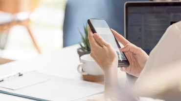 5 Tanda Ponsel Diretas, Baterai Cepat Habis hingga Performa Lambat