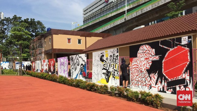 Polri mengajak generasi muda mengajukan kritik membangun dengan kreasi mural dalam lomba di Lapangan Bhayangkara, Mabes Polri.