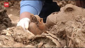VIDEO: Makam Kuno Pra-Hispanik Ditemukan di Peru