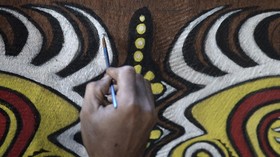 FOTO: Lukisan Kayu Papua, Warisan Turun Temurun di Sentani