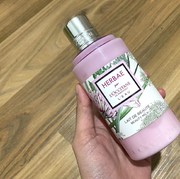 L'occitane Herbae par L'Eau Beauty Milk, Body Lotion yang Wanginya Classy!
