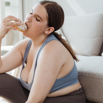 img-title Selain Menjadi Penggagal Diet, Kamu Perlu Tahu 6 Dampak Buruk Kelebihan Gula dalam Tubuh, Simak!