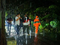Bobby Terobos Hujan-Angin Kencang, Cek Korban Puting Beliung