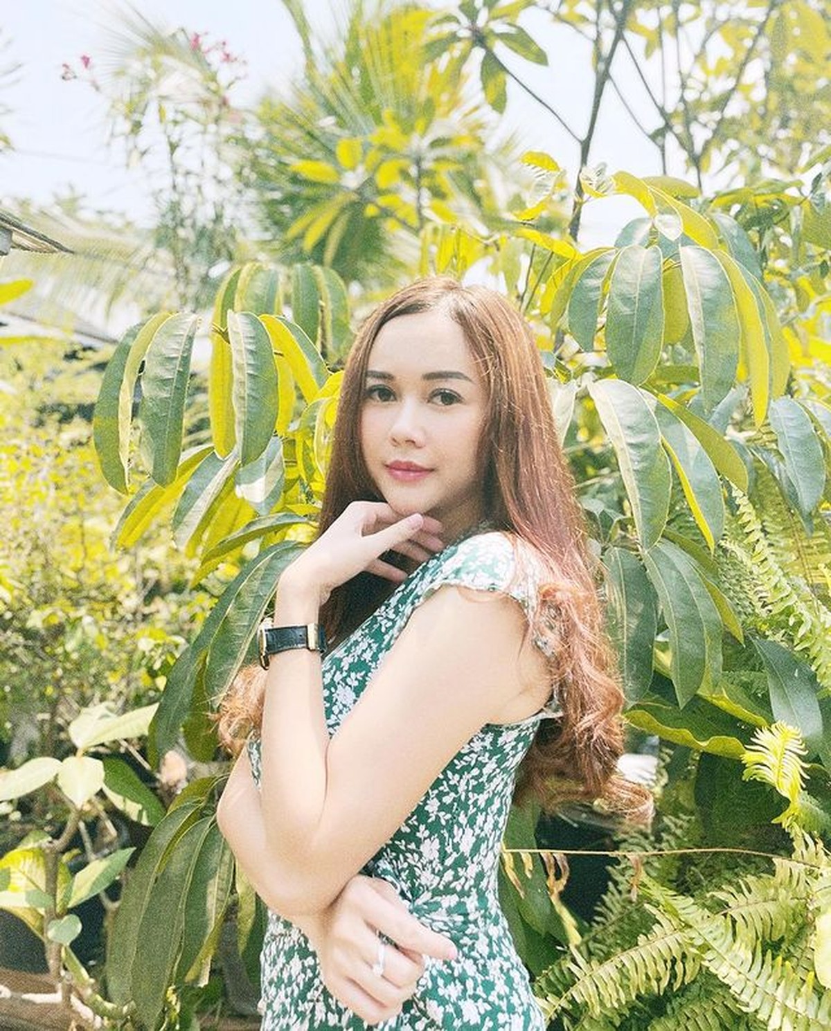 Penampilan Aura Kasih setelah resmi bercerai pada April 2021 tampak makin cantik dan seksi&period; Yuk intip potretnya&excl;