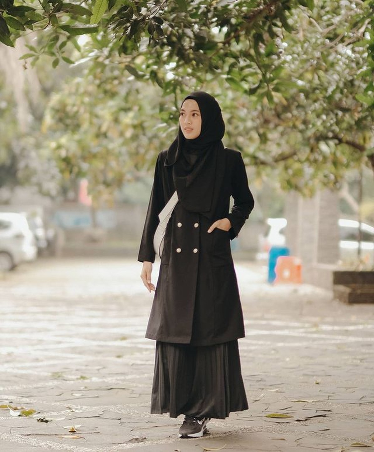 Alyssa Soebandono memiliki gaya padu padan hijab yang simple namun sangat manis&period; Yuk kita intip penampilannya&excl;