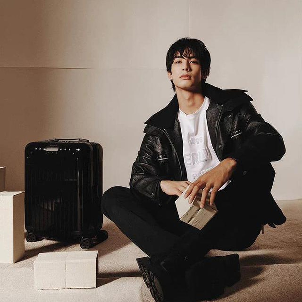 Tak hanya aktor Korea Selatan&comma; deretan aktor tampan dari negeri Tirai Bambu ini juga akan bikin kamu terpesona&period; Yuk intip&excl;