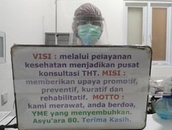 Keren, Berobat ke Dokter Ini Bayarnya Bisa Utang Lho