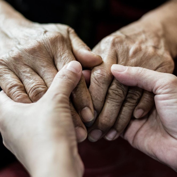 ilustrasi lansia Parkinson and Alzheimer female senior elderly patient with caregiver in hospice care. Doctor hand with stethoscope check up older woman people. Old aging person seeing medical physician in hospital.